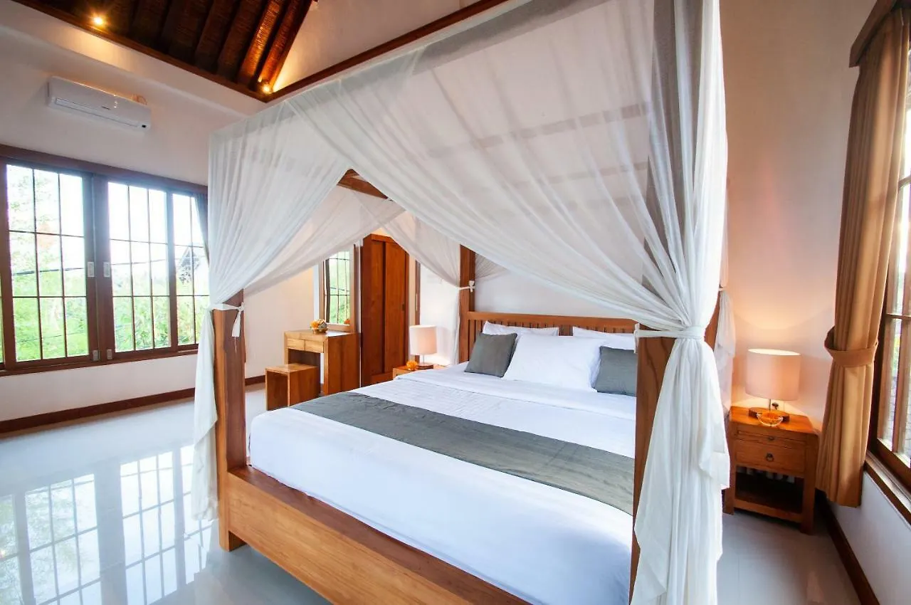 Flamboyant Villa Ubud Hotel